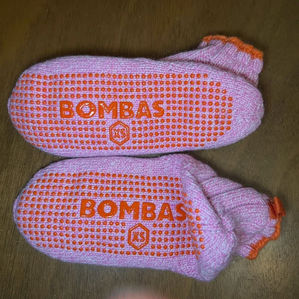 ❤️SOLD❤️ Bombas Pink and Orange Women's Gripper Slipper, Size XS - Picture 2 of 7
